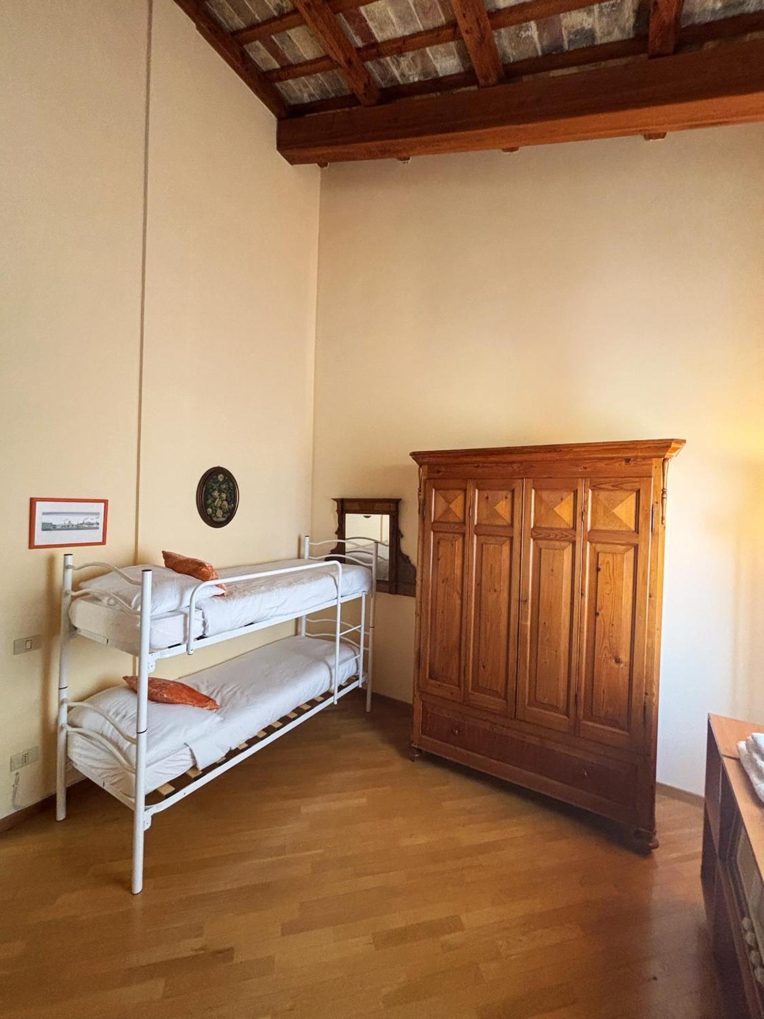 Domus Mirabilis Homestay アンコーナ エクステリア 写真