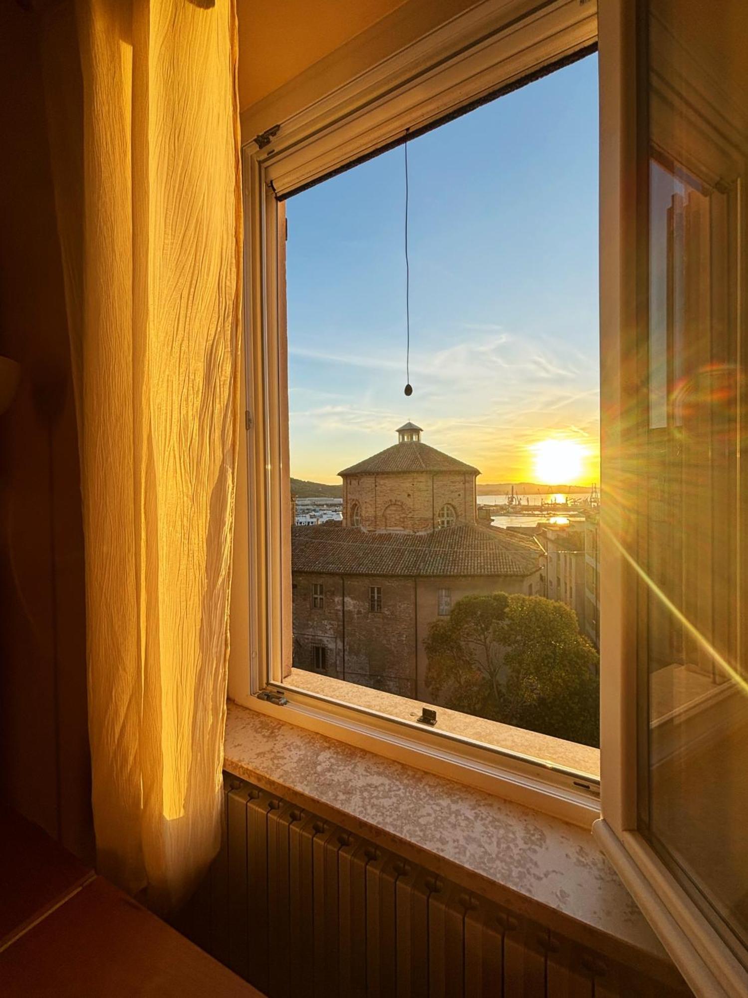 Domus Mirabilis Homestay アンコーナ エクステリア 写真